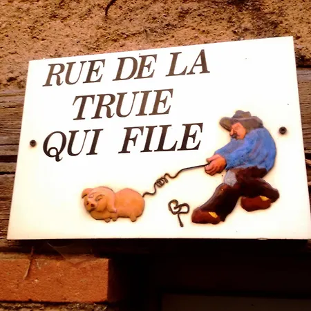 De La Truie Qui File Holiday home *